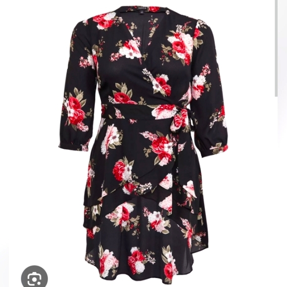 Torrid Georgett Wrap top sz 1 - Picture 1 of 3